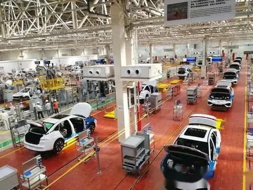 30萬級國產高端SUV，納米材料與安全之考 剛買7天就起火，市場熱度能否承受質量拷問？